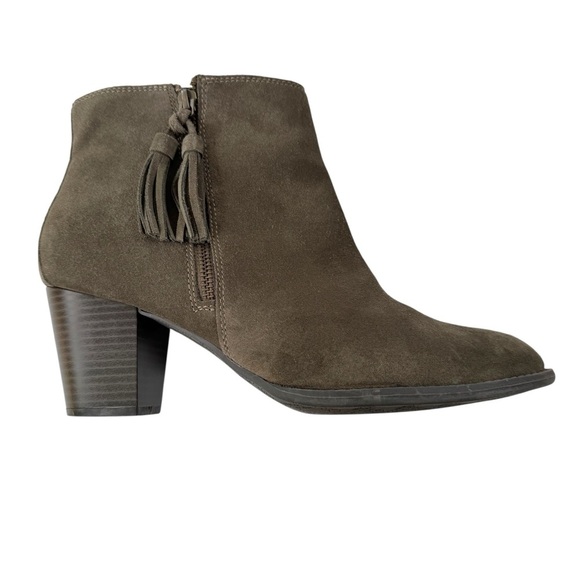 Vionic Waterproof Madeline Greige Suede Ankle Boot Bootie with Tassel Size 11 - Picture 4 of 13